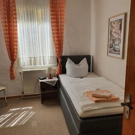 Gaestehaus Hotel Zum Weinberg Burg  Room photo