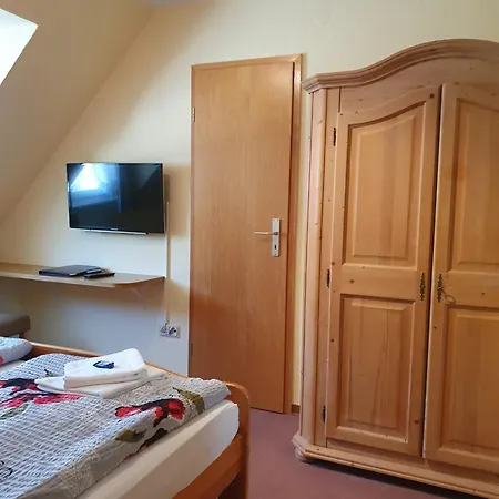 Gaestehaus Hotel Zum Weinberg Burg  Room photo